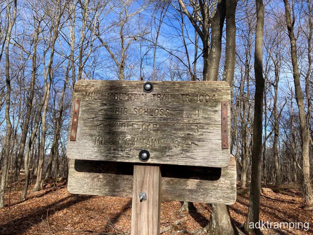 Junction, heading towards Mill mountain